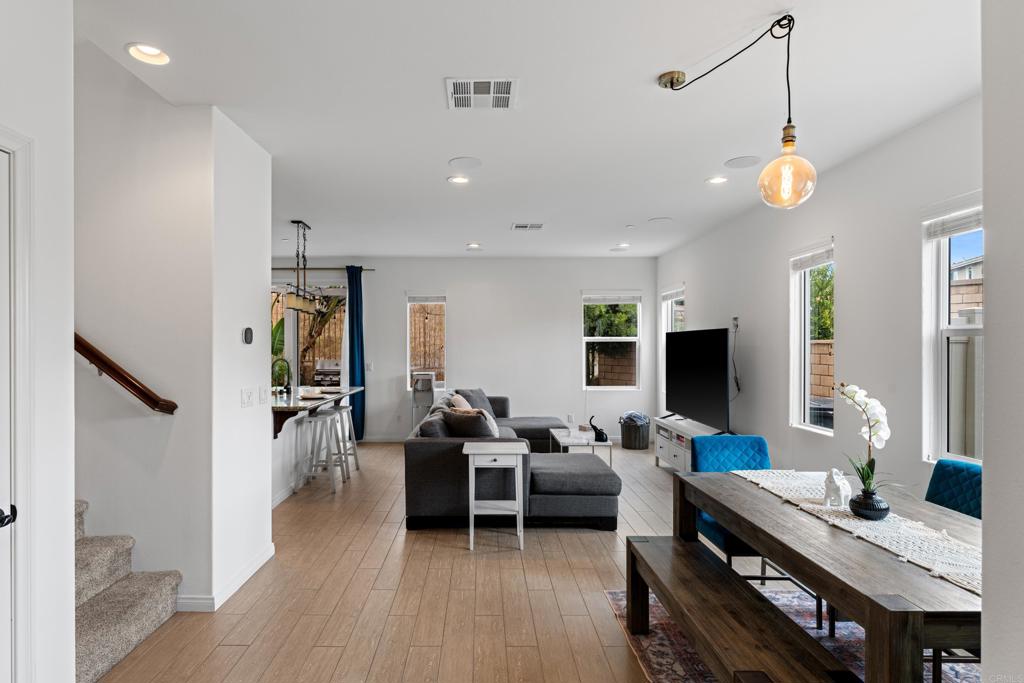 8629 Orchard Bloom Way El Cajon, CA 92021 - Photo 4 of 21