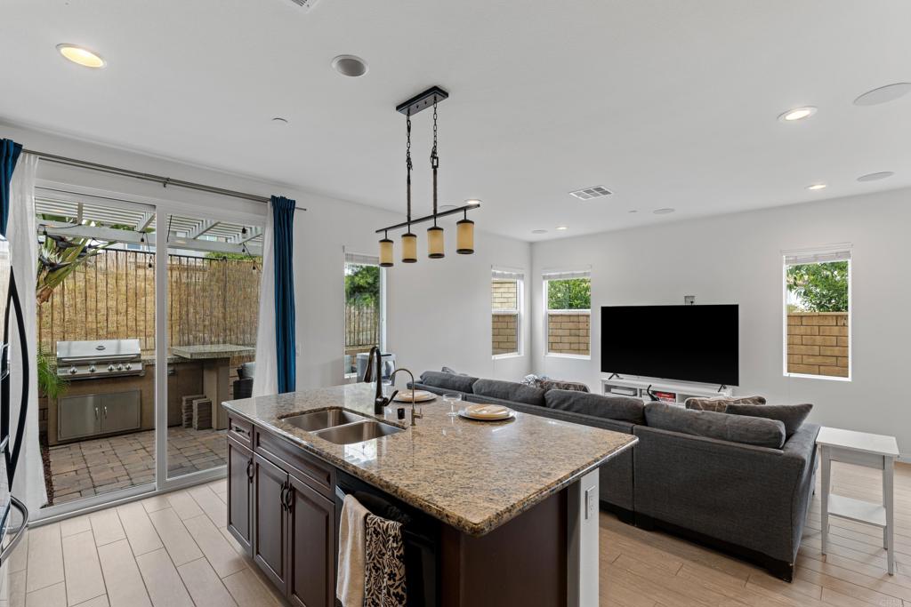 8629 Orchard Bloom Way El Cajon, CA 92021 - Photo 6 of 21