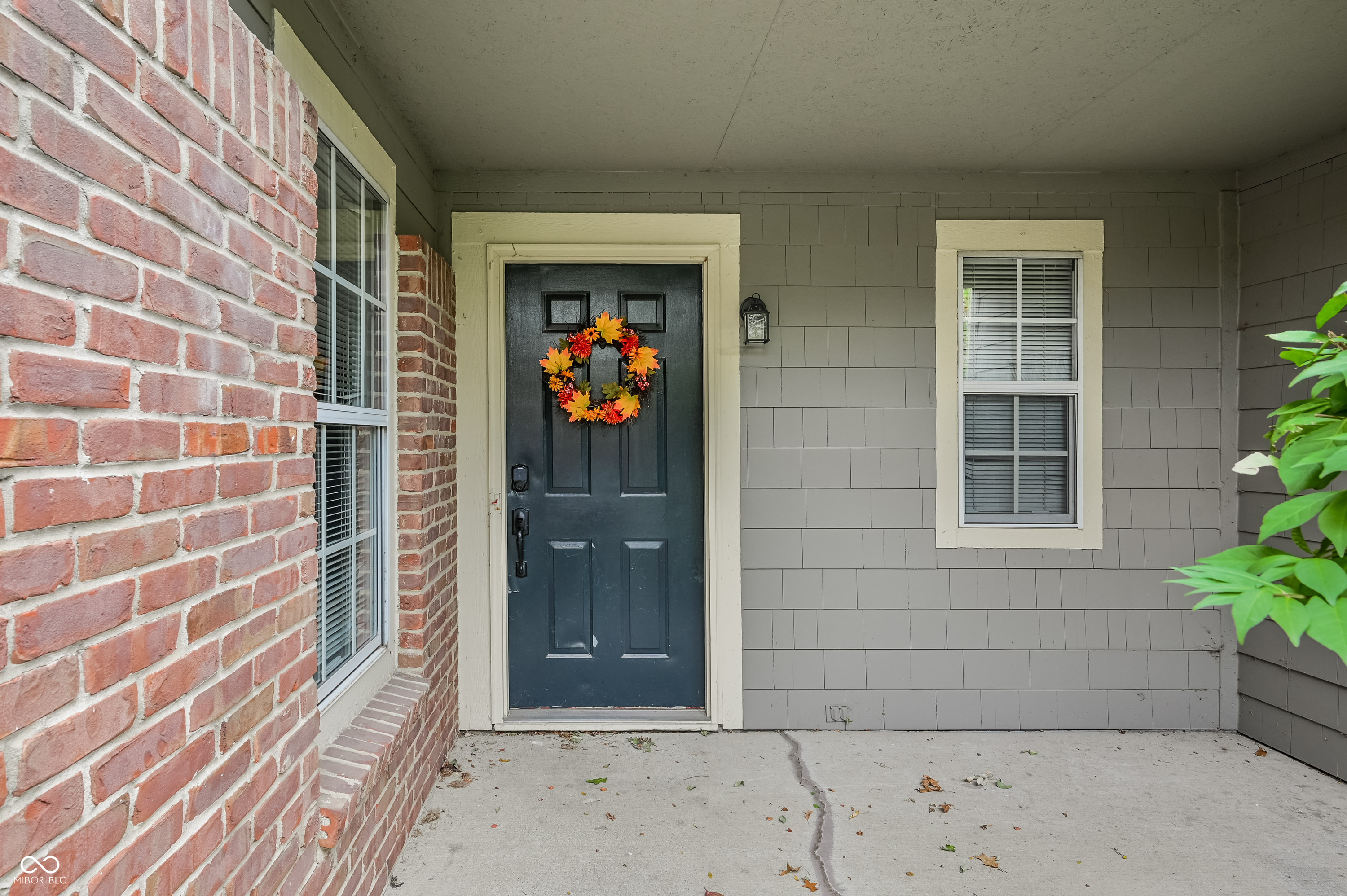 6534 Miramar Court Indianapolis, IN 46250 - Photo 2 of 23
