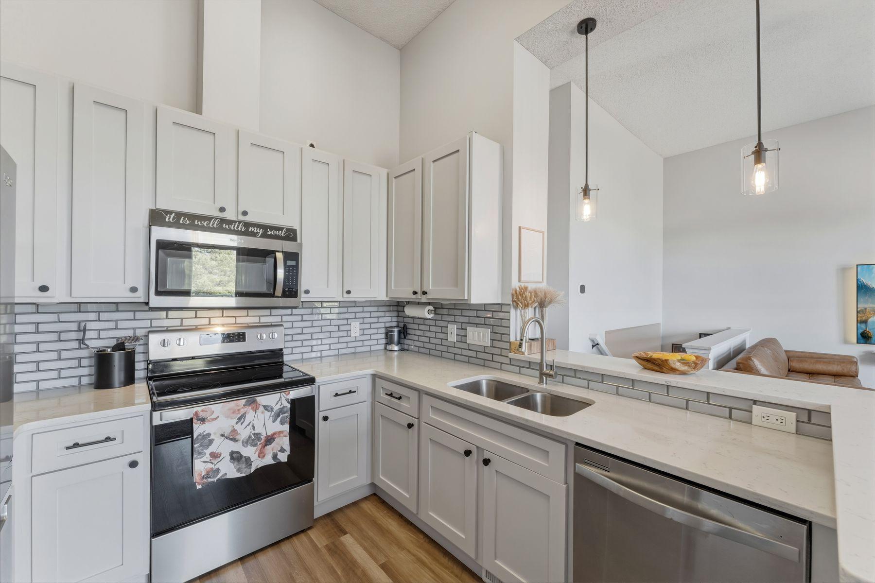 7123 Merrimac Lane North Maple Grove, MN 55311 - Photo 5 of 52