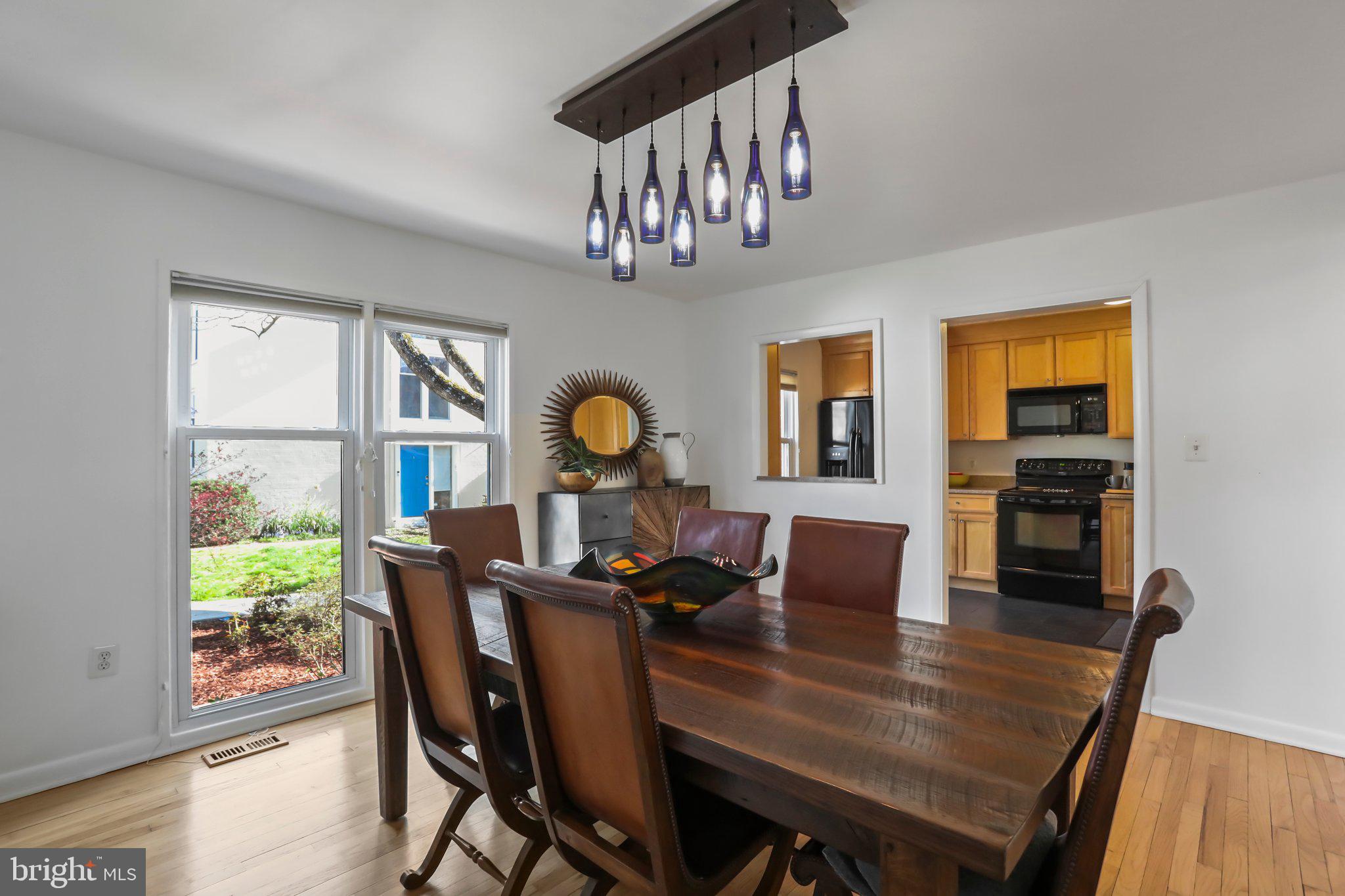 1634 Wainwright Drive Reston, VA 20190 - Photo 12 of 62