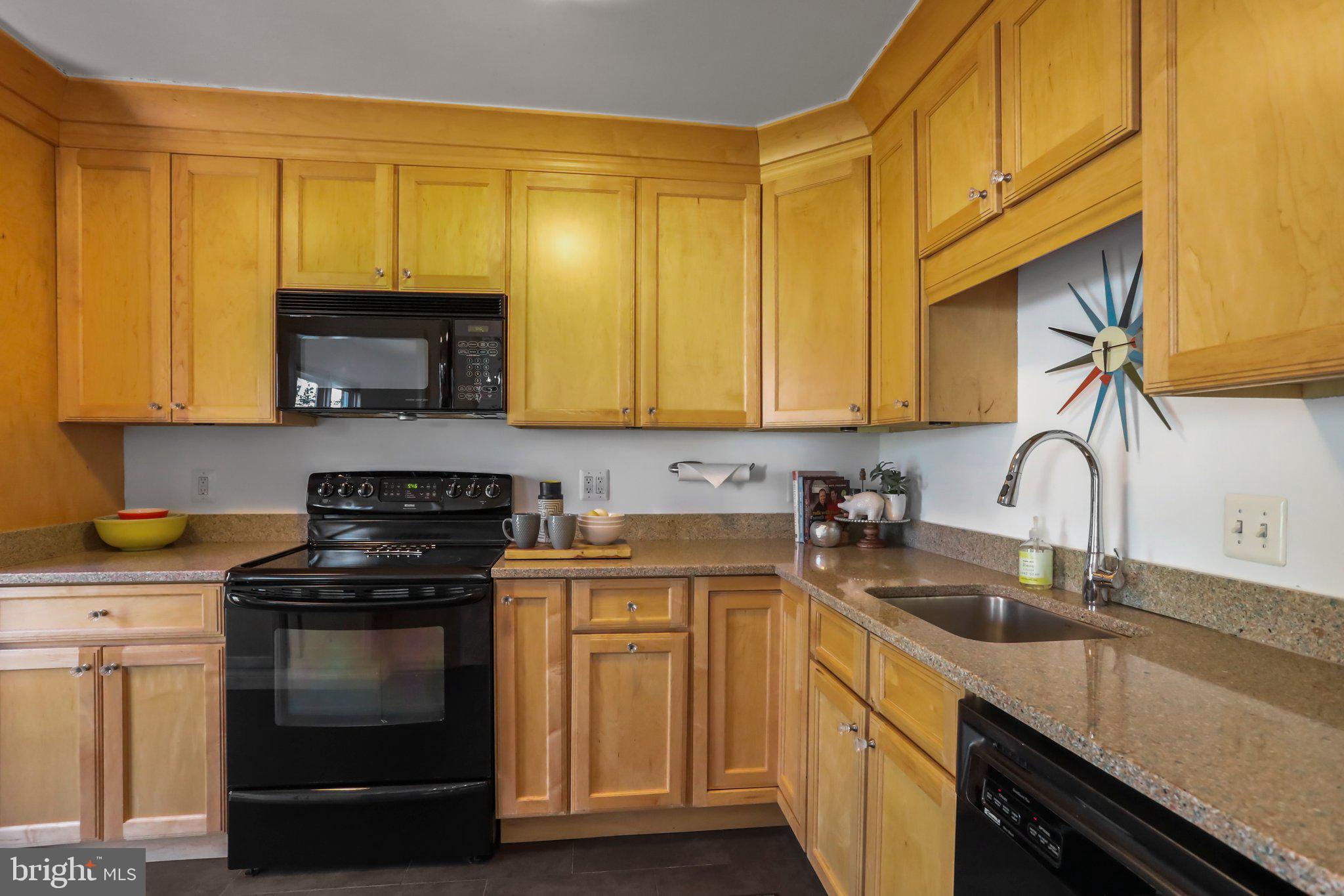 1634 Wainwright Drive Reston, VA 20190 - Photo 14 of 62 Kitchen with silestone countertops