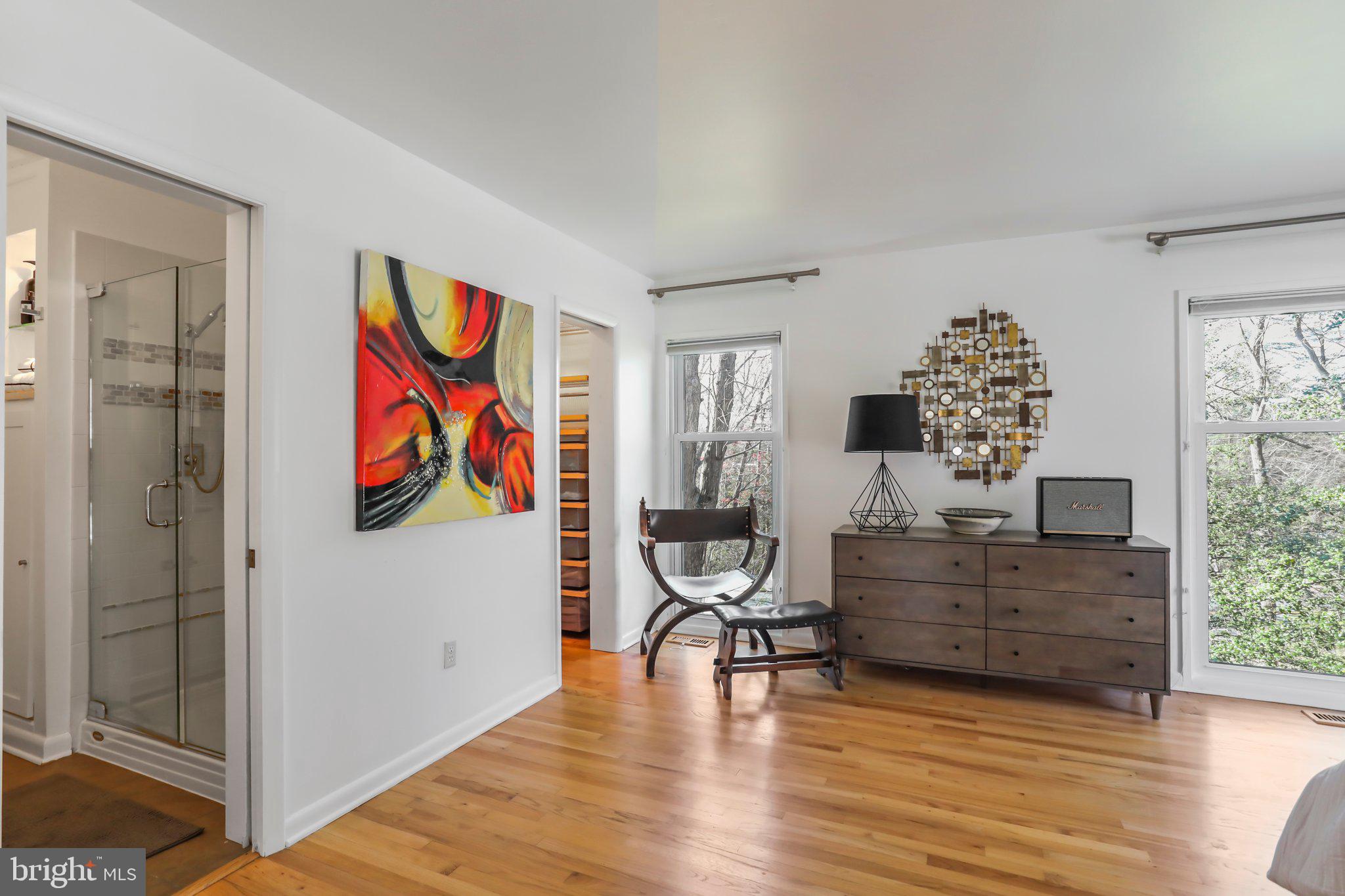 1634 Wainwright Drive Reston, VA 20190 - Photo 22 of 62 Primary bedroom (large!)