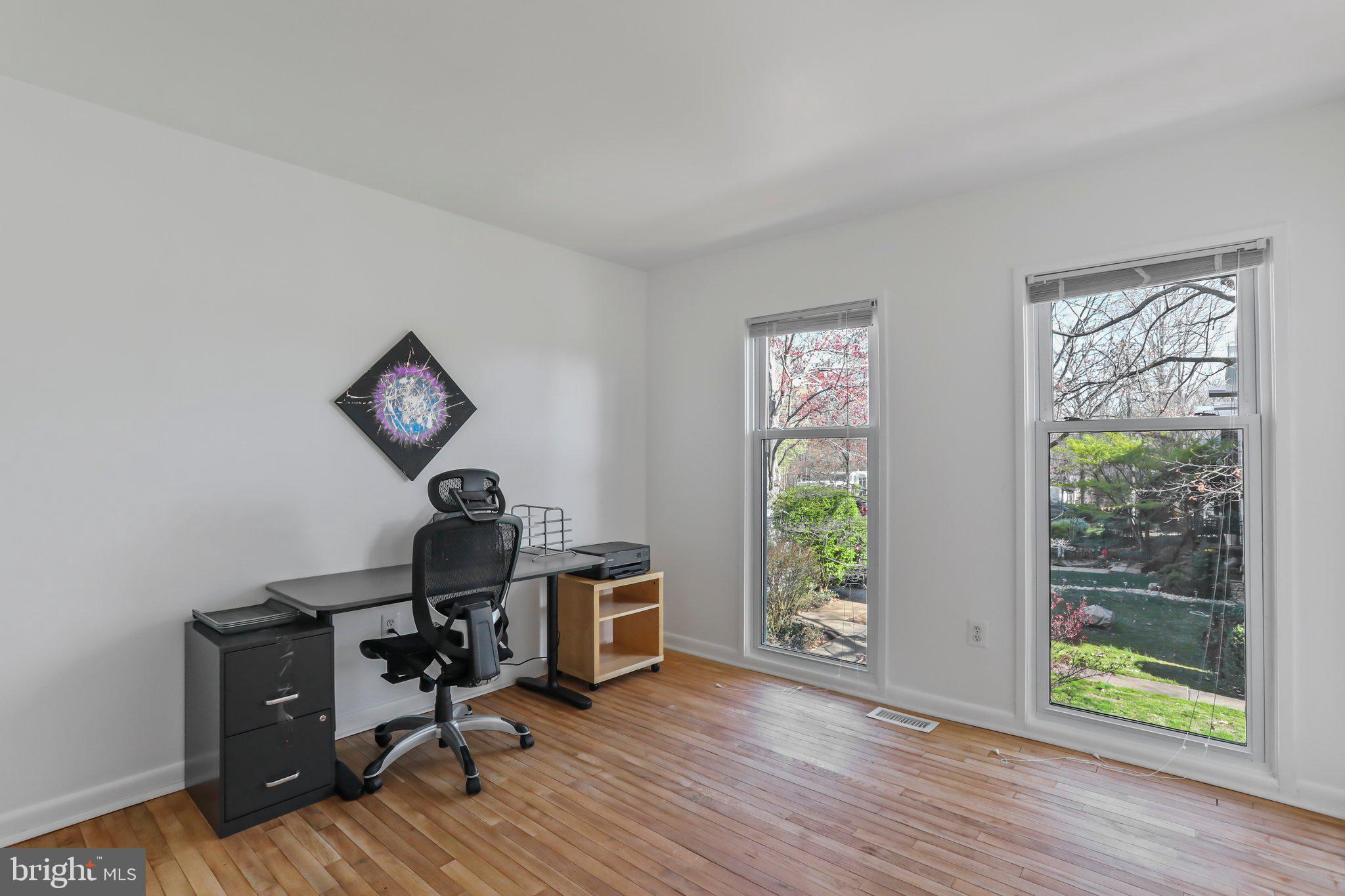 1634 Wainwright Drive Reston, VA 20190 - Photo 29 of 62 Bedroom 2