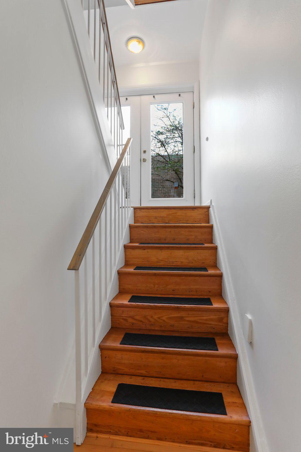 1634 Wainwright Drive Reston, VA 20190 - Photo 34 of 62