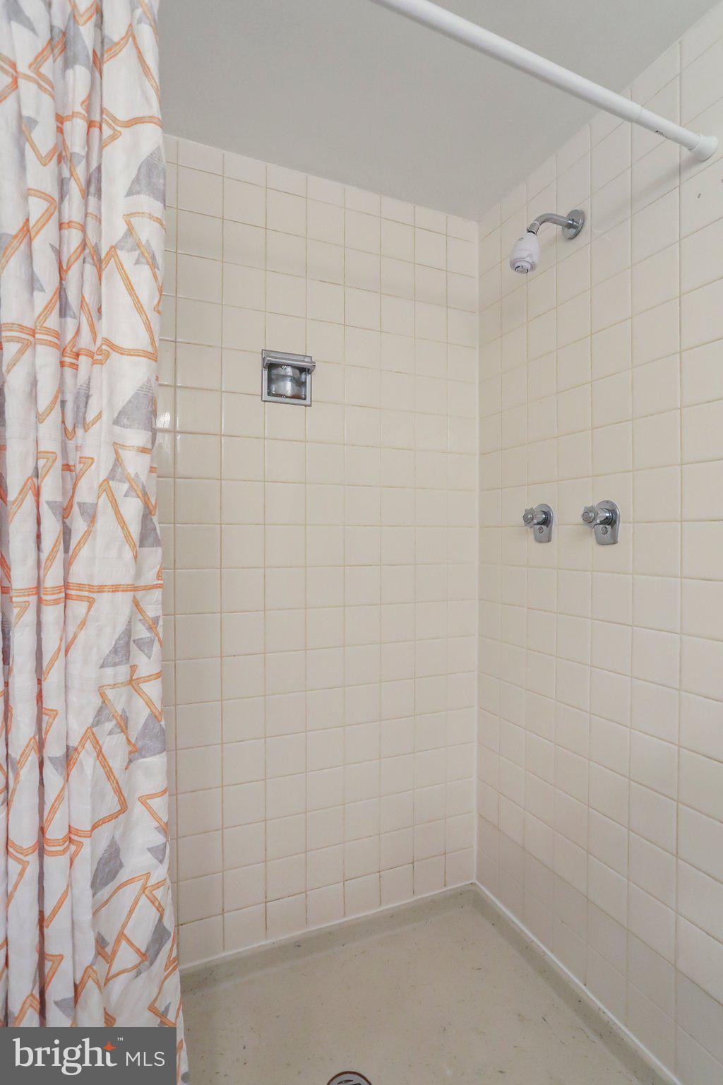 1634 Wainwright Drive Reston, VA 20190 - Photo 42 of 62