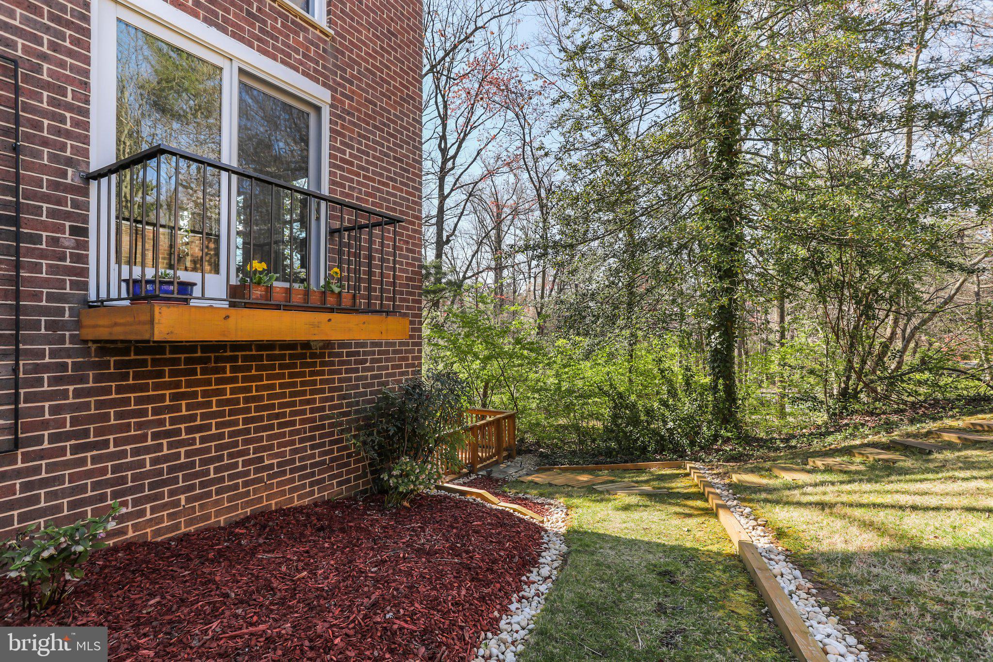 1634 Wainwright Drive Reston, VA 20190 - Photo 47 of 62