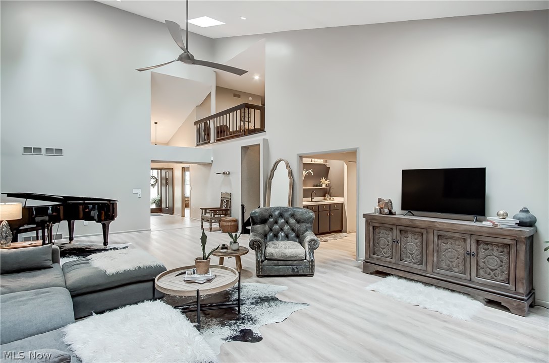 622 Hampton Ridge Drive Akron, OH 44313 - Photo 12 of 45 Living Room with Vaulted Ceilings and Skylights