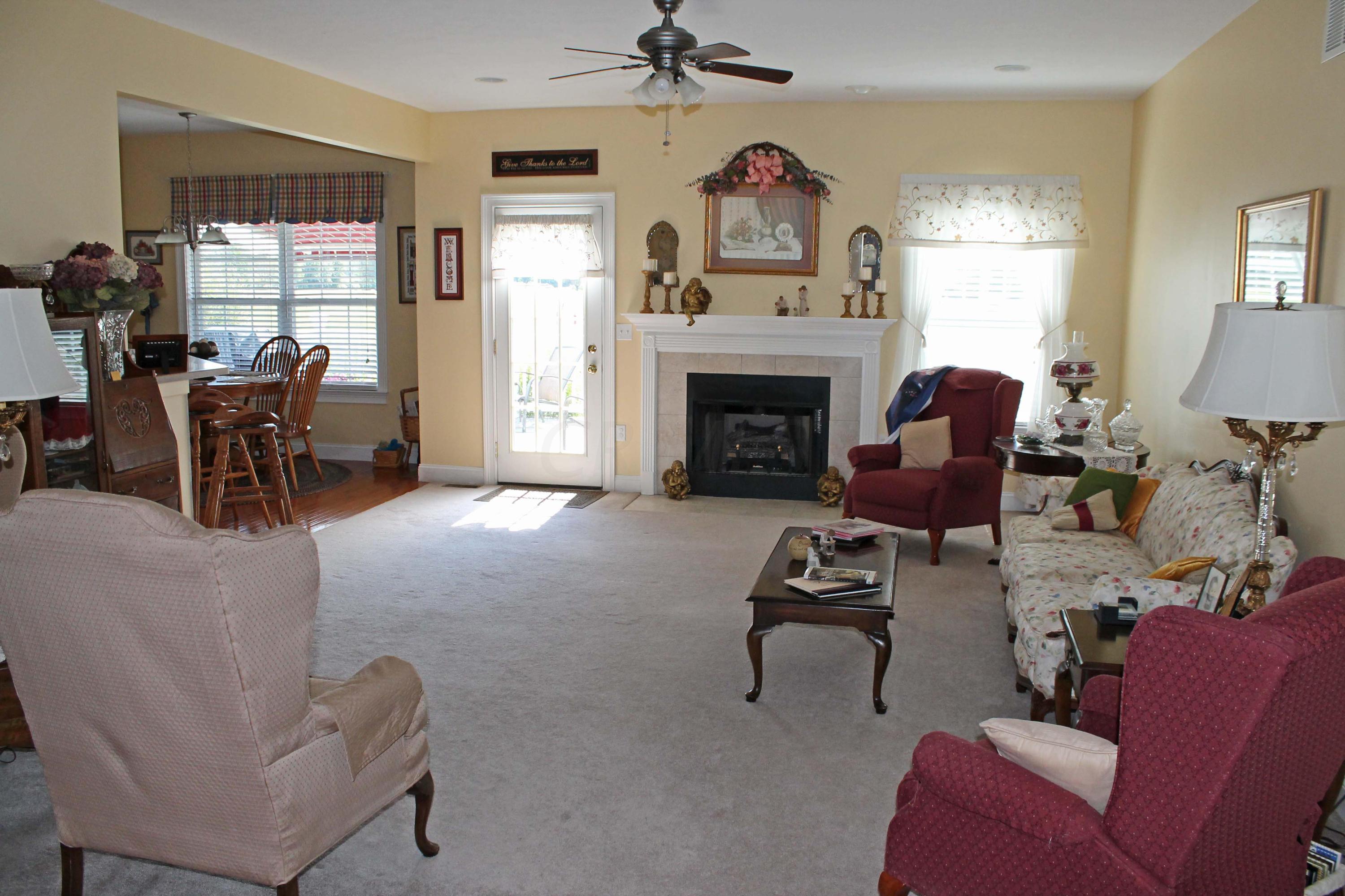 142 Almahurst Road Pataskala, OH 43062 - Photo 7 of 41