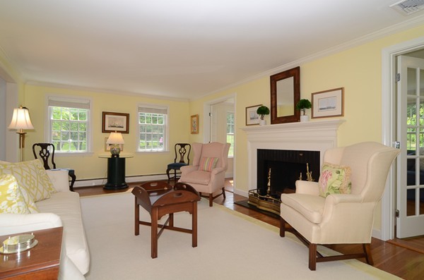 36 Old Farm Road Dover, MA 02030 - Photo 2 of 20 Gallery Image 2