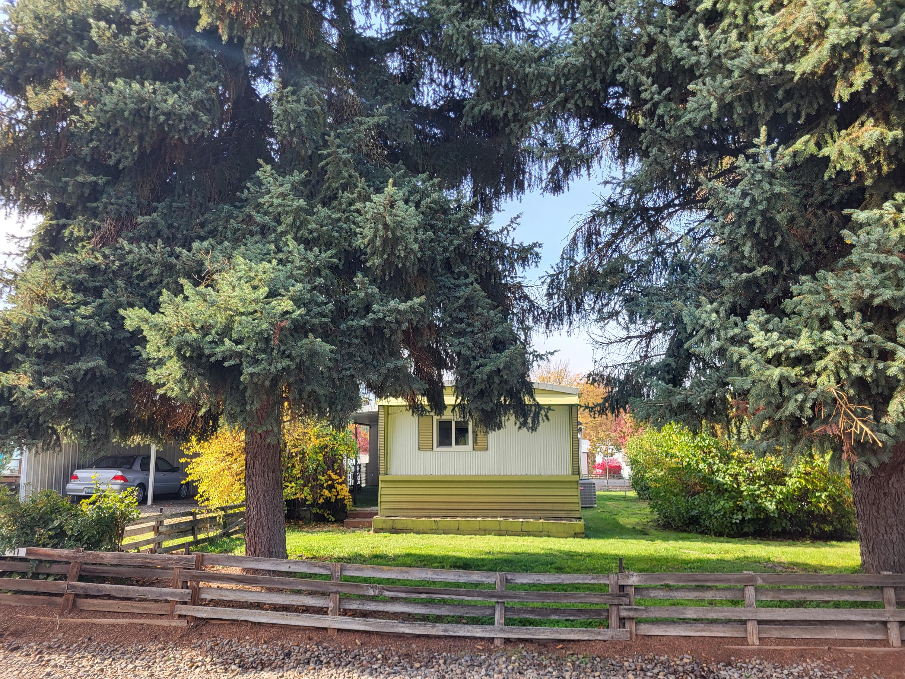 6901 Old Stage Road, Unit 11 Central Point, OR 97502 - Photo 15 of 22 20251031_133315