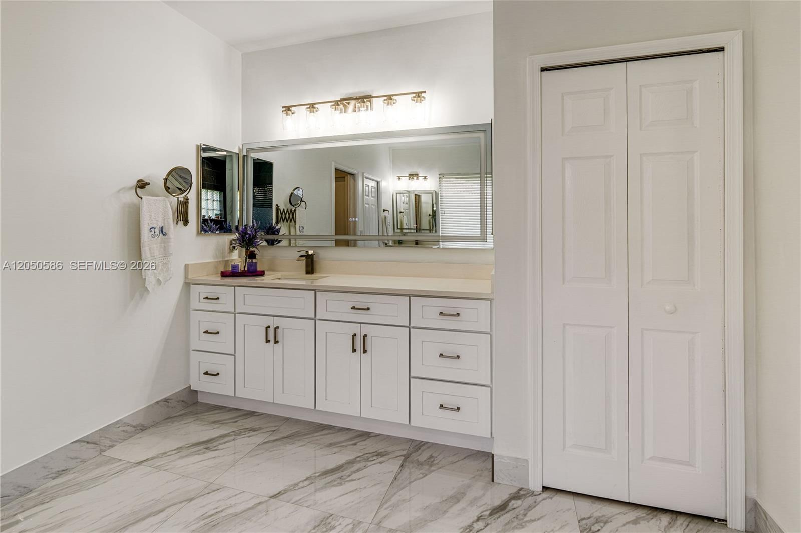 3855 Oak Ridge Circle Weston, FL 33331 - Photo 22 of 58