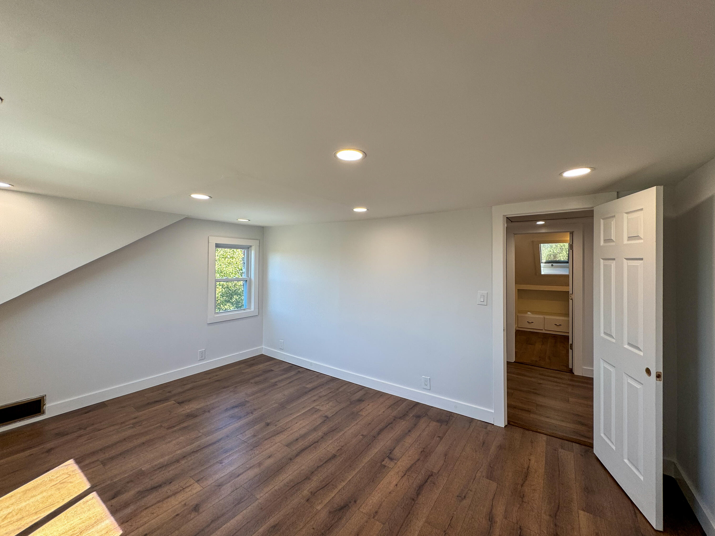 409 Chases Mill Road East Machias, ME 04630 - Photo 41 of 58 409 CHASE MILLS RD INTERIOR-005