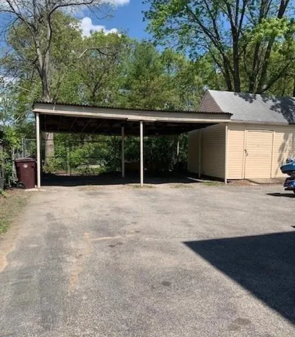 $1,750 | 217 Newland Avenue, Woonsocket, RI 02895