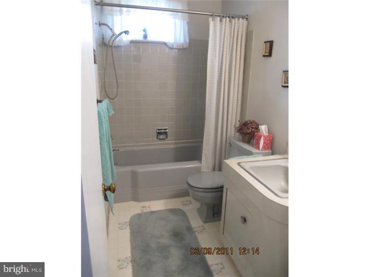 12 Mercer Hill Road Ambler, PA 19002 - Photo 11 of 25 Bathroom
