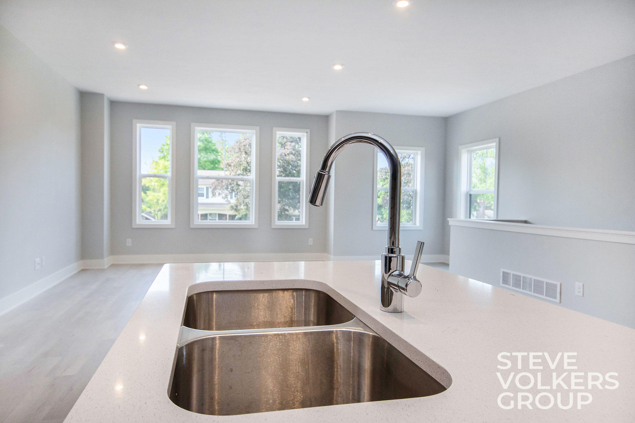 2515 Inverness Road Southeast Grand Rapids, MI 49546 - Photo 17 of 37 2515 Inverness Road SE