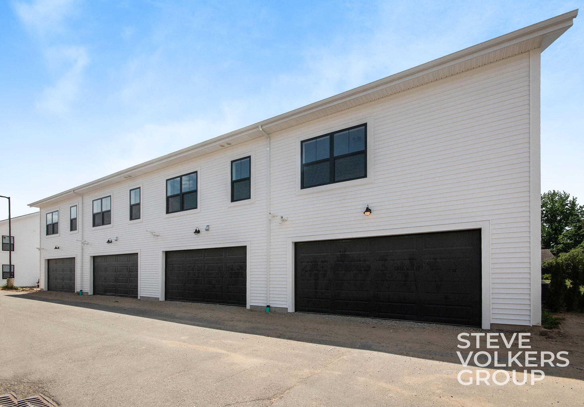 2515 Inverness Road Southeast Grand Rapids, MI 49546 - Photo 33 of 37 2515 Inverness Road SE