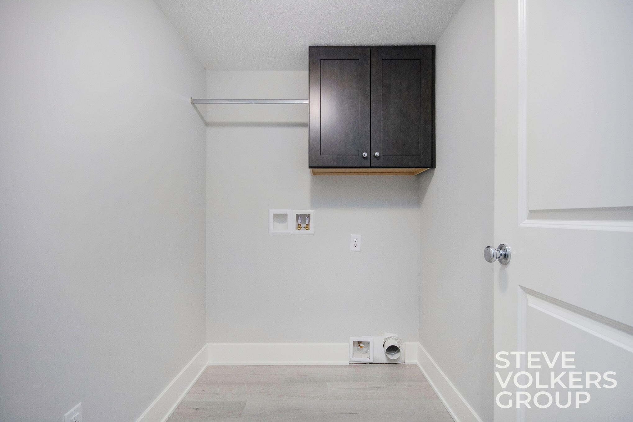 2515 Inverness Road Southeast Grand Rapids, MI 49546 - Photo 8 of 37 2515 Inverness Road SE