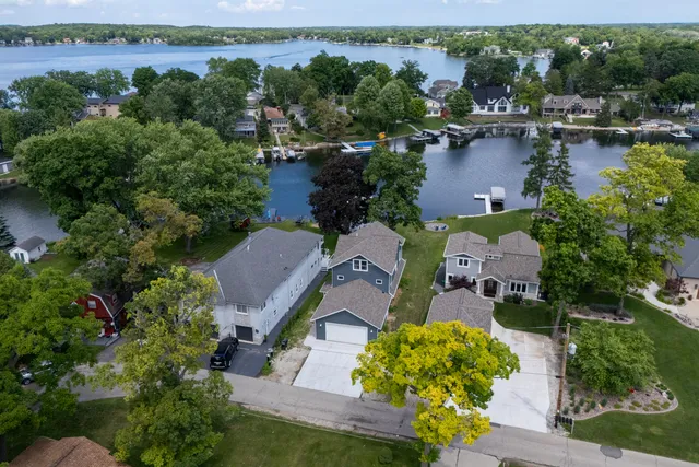 $1,175,000 | W188S7598 Oak Grove Drive, Muskego, WI 53150
