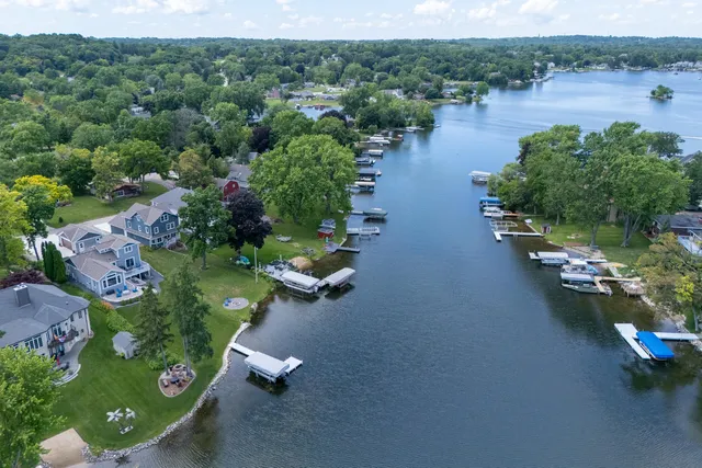 $1,175,000 | W188S7598 Oak Grove Drive, Muskego, WI 53150