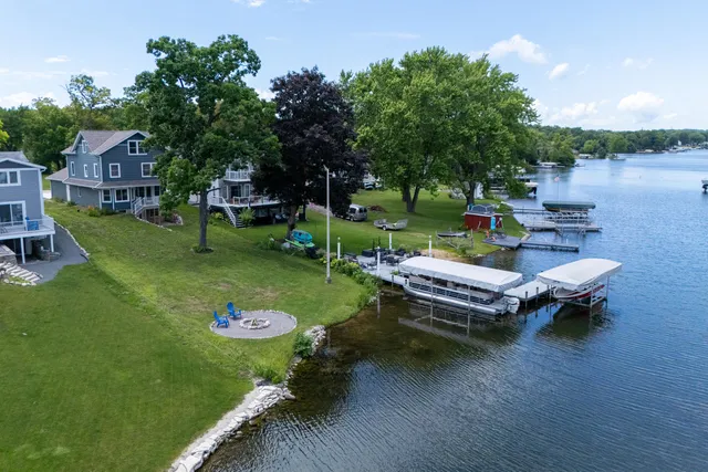 $1,175,000 | W188S7598 Oak Grove Drive, Muskego, WI 53150