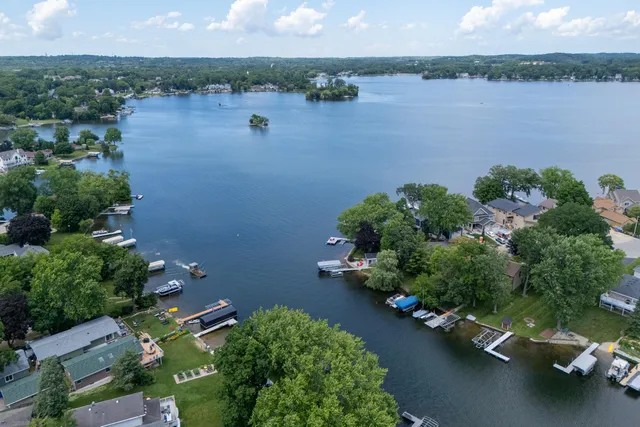 $1,175,000 | W188S7598 Oak Grove Drive, Muskego, WI 53150