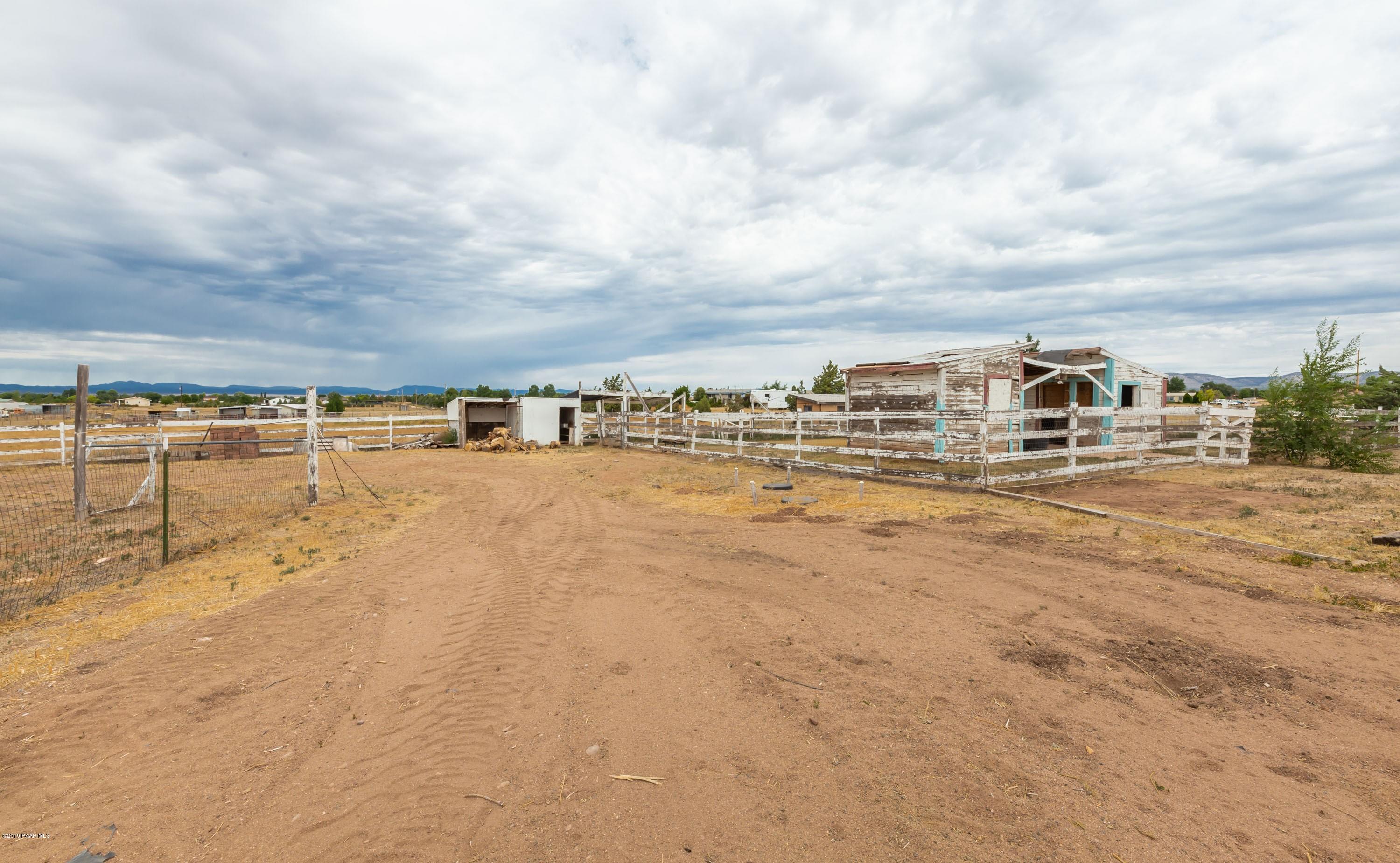 25156 North Stump Road Paulden, AZ 86334 - Photo 16 of 17
