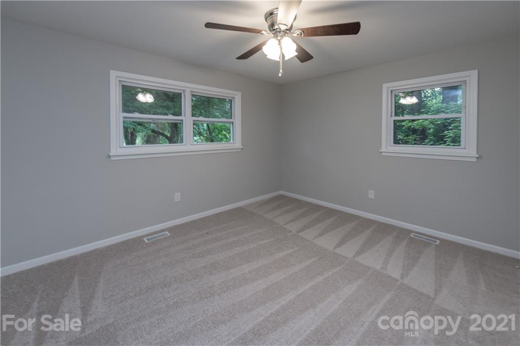 1060 Dunlap Roddey Road Rock Hill, SC 29730 - Photo 22 of 30 an empty room with a window
