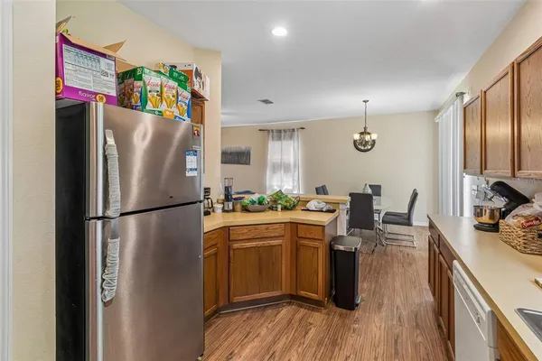 $2,500 | 2401 Silvermoss Drive, Wesley Chapel, FL 33544