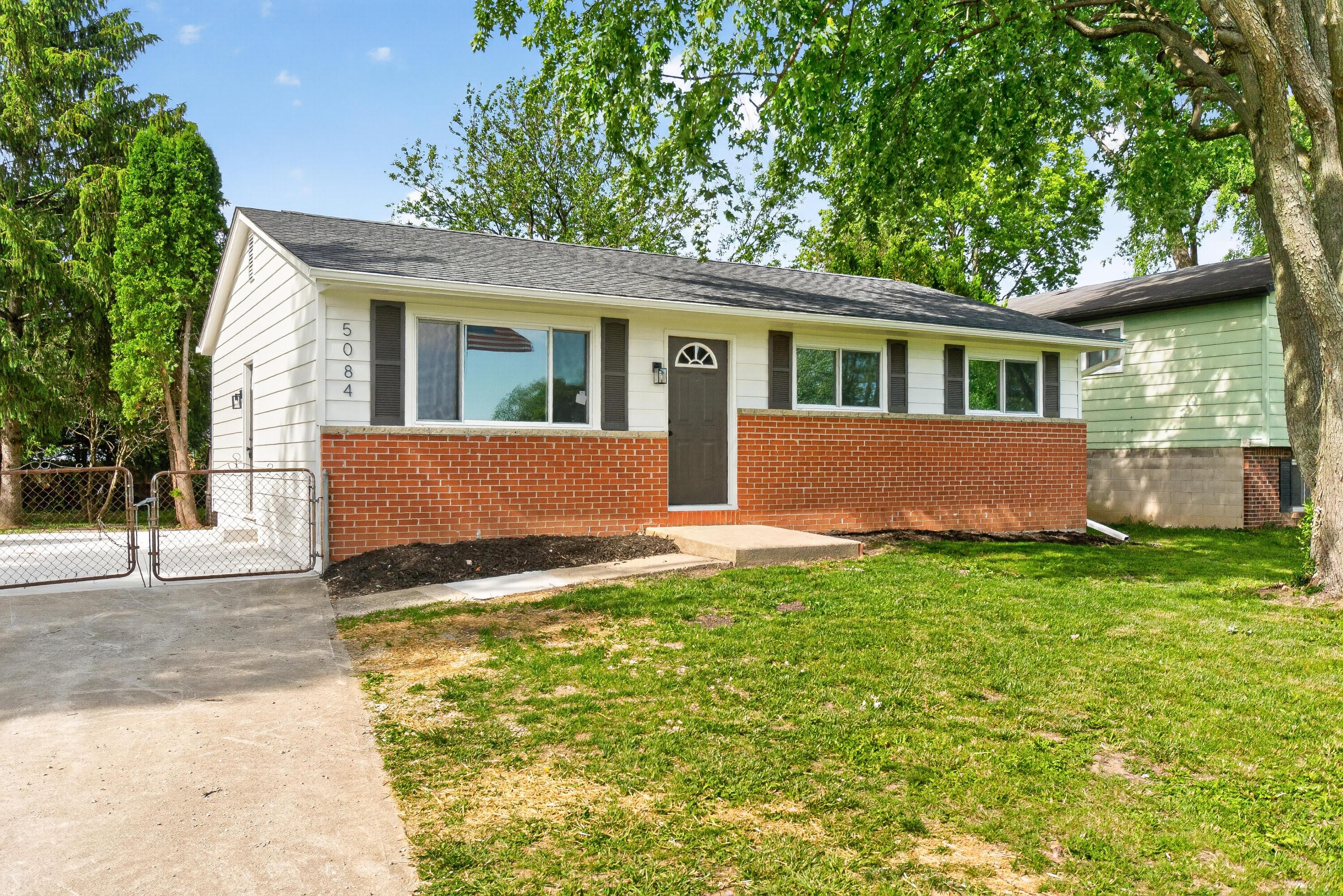 5084 Refugee Road Columbus, OH 43232 - Photo 1 of 37