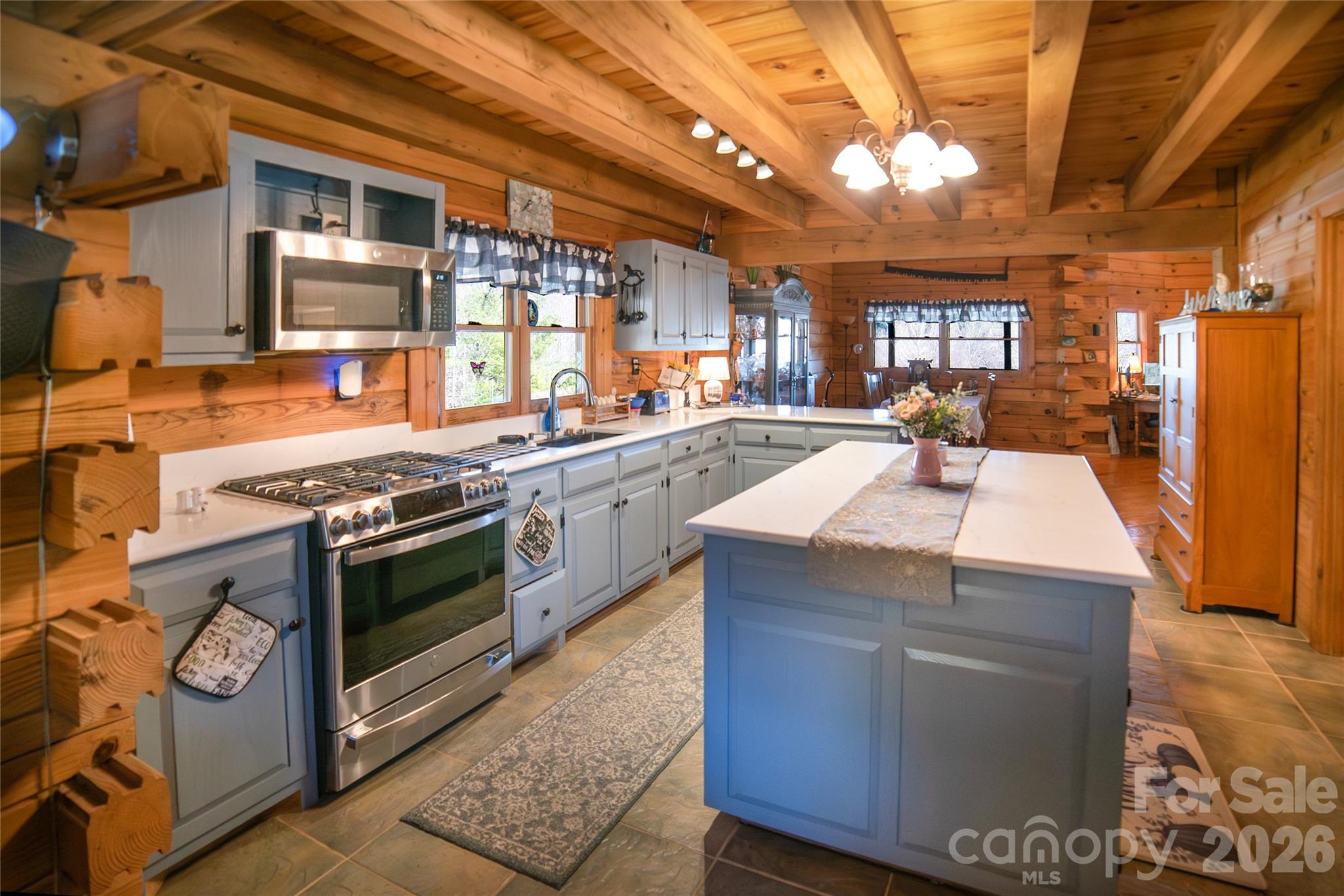 4021 Johns River Road Morganton, NC 28655 - Photo 29 of 35