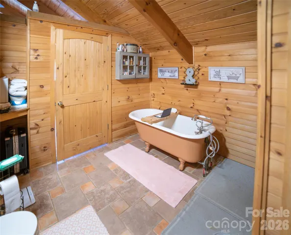 $950,000 | 4021 Johns River Road, Morganton, NC 28655