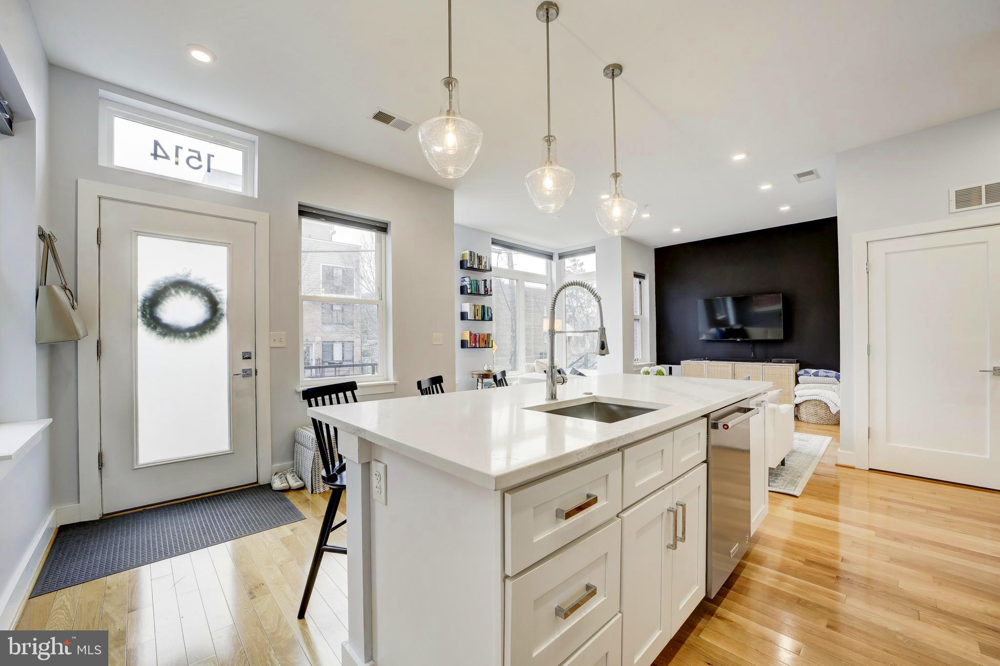 1514 K Street Southeast, Unit 2 Washington, DC 20003 - Photo 3 of 21