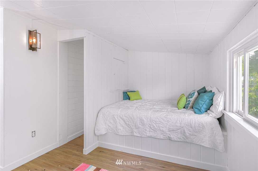 2737 McLeod Road Bellingham, WA 98225 - Photo 19 of 28 Gallery Image 19