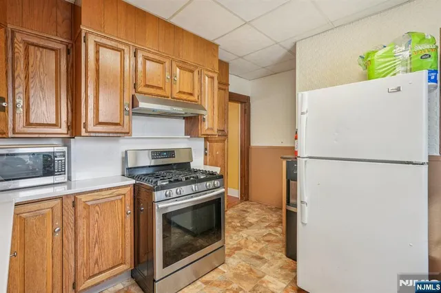 $529,900 | 670 Devon Street, Kearny, NJ 07032