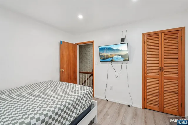 $529,900 | 670 Devon Street, Kearny, NJ 07032