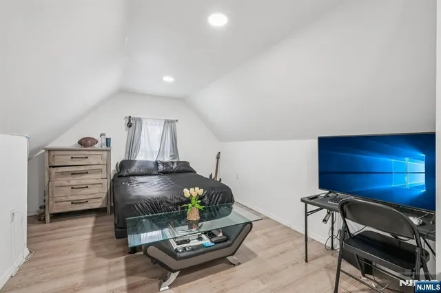 $529,900 | 670 Devon Street, Kearny, NJ 07032