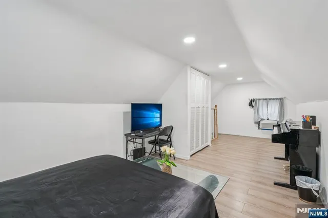 $529,900 | 670 Devon Street, Kearny, NJ 07032