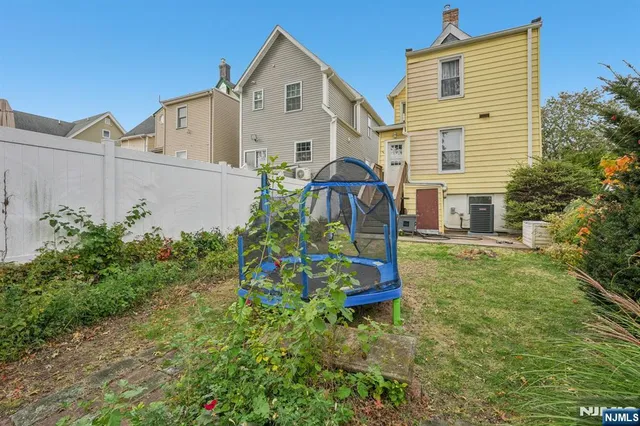 $529,900 | 670 Devon Street, Kearny, NJ 07032