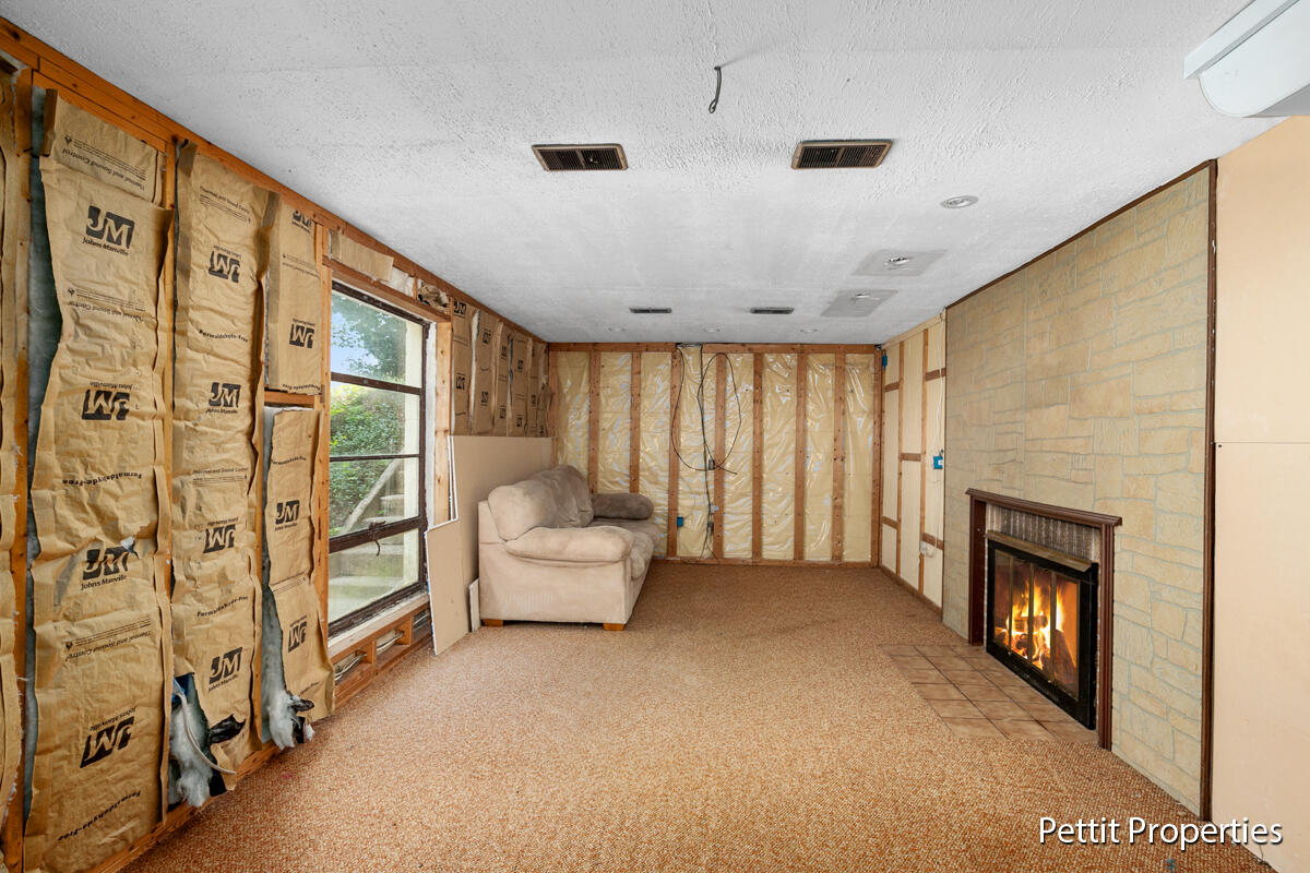 1833 Jefferson Road Otsego, MI 49078 - Photo 19 of 38 IMG_1018