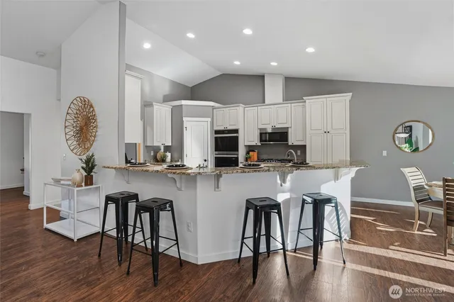 $950,000 | 3760 Franway Lane Southwest, Port Orchard, WA 98367