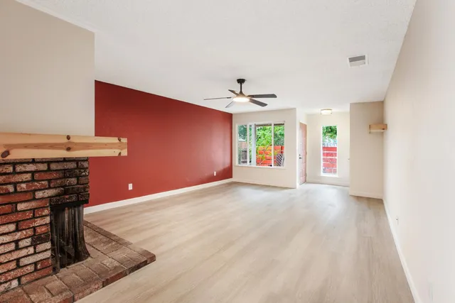 $425,000 | 8355 Deville Oaks Way, Citrus Heights, CA 95621