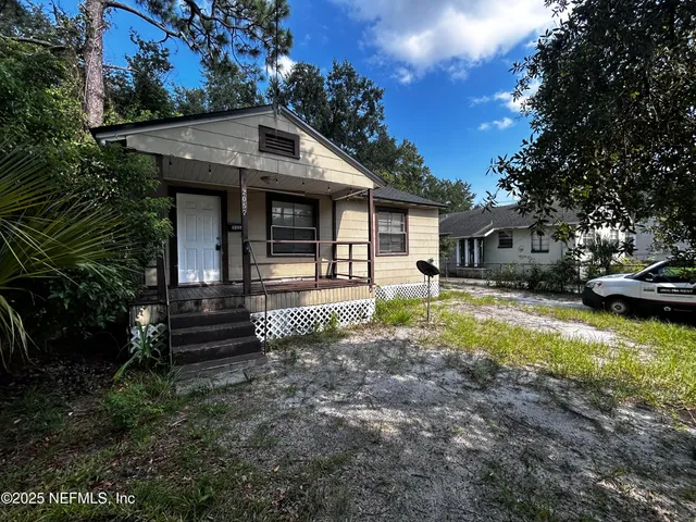 $950 | 2057 Brackland Street, Jacksonville, FL 32206