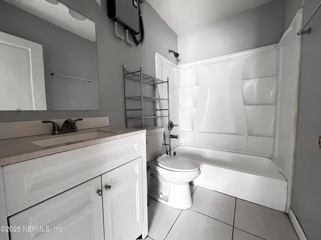 $950 | 2057 Brackland Street, Jacksonville, FL 32206