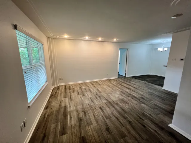 $1,595 | 855 Augusta Drive, Unit 60, Houston, TX 77057