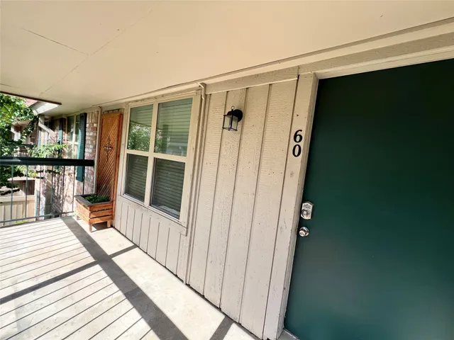 $1,595 | 855 Augusta Drive, Unit 60, Houston, TX 77057