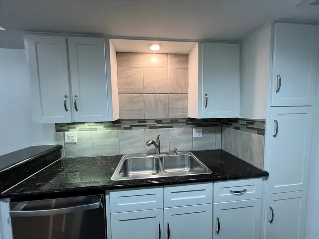 $1,595 | 855 Augusta Drive, Unit 60, Houston, TX 77057