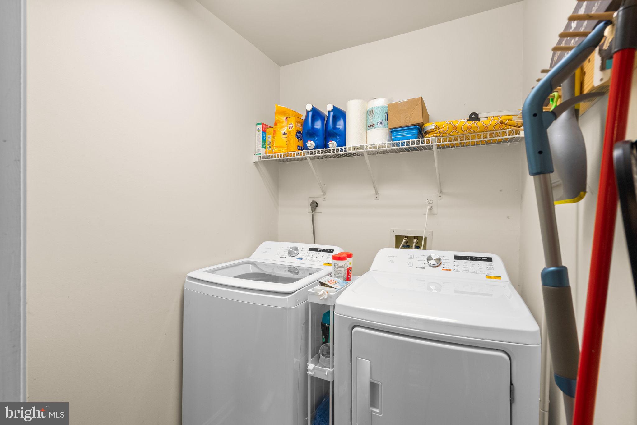 2914 Hatboro Place Upper Marlboro, MD 20772 - Photo 34 of 42 a utility room with dryer and washer