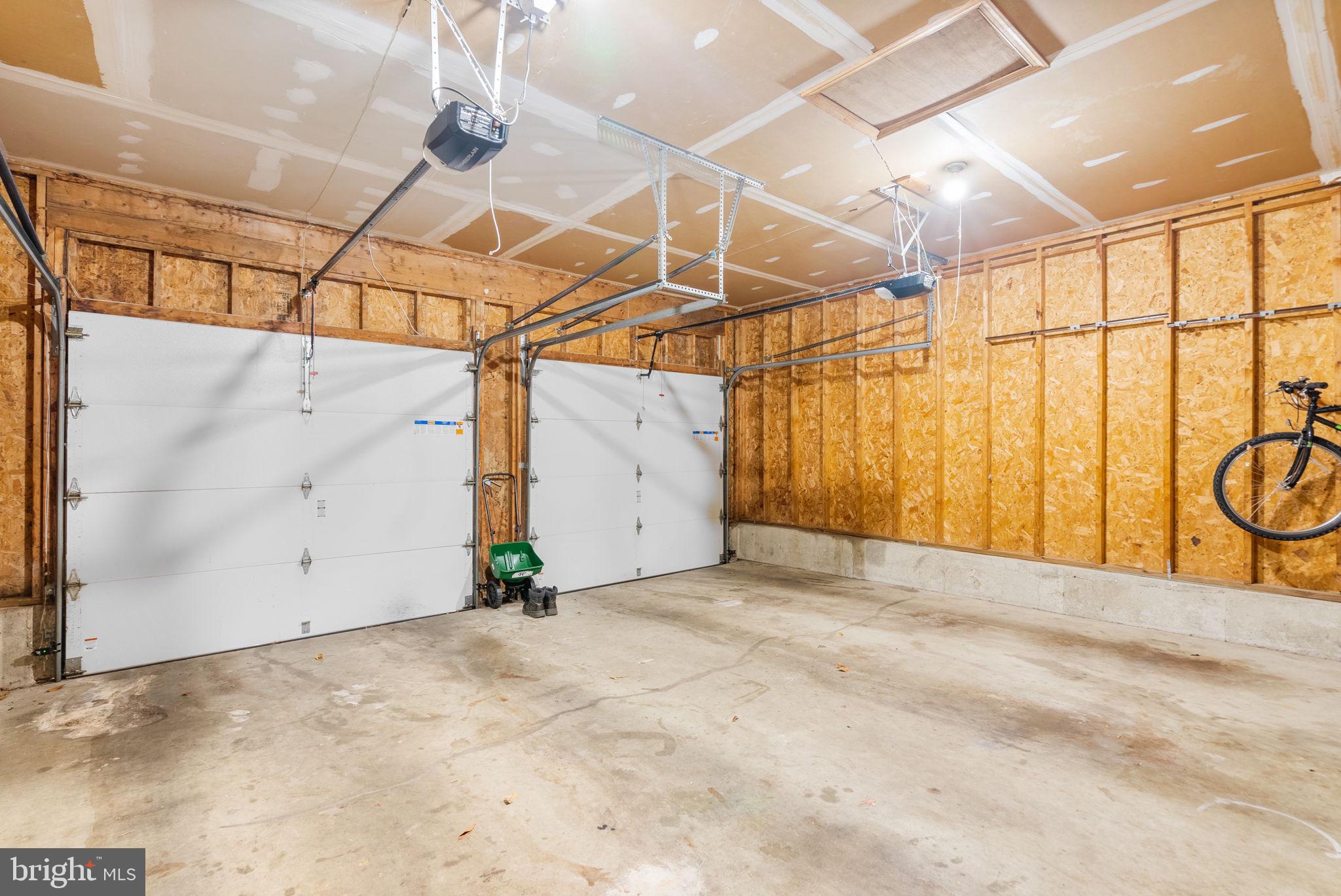 2914 Hatboro Place Upper Marlboro, MD 20772 - Photo 36 of 42 a view of garage