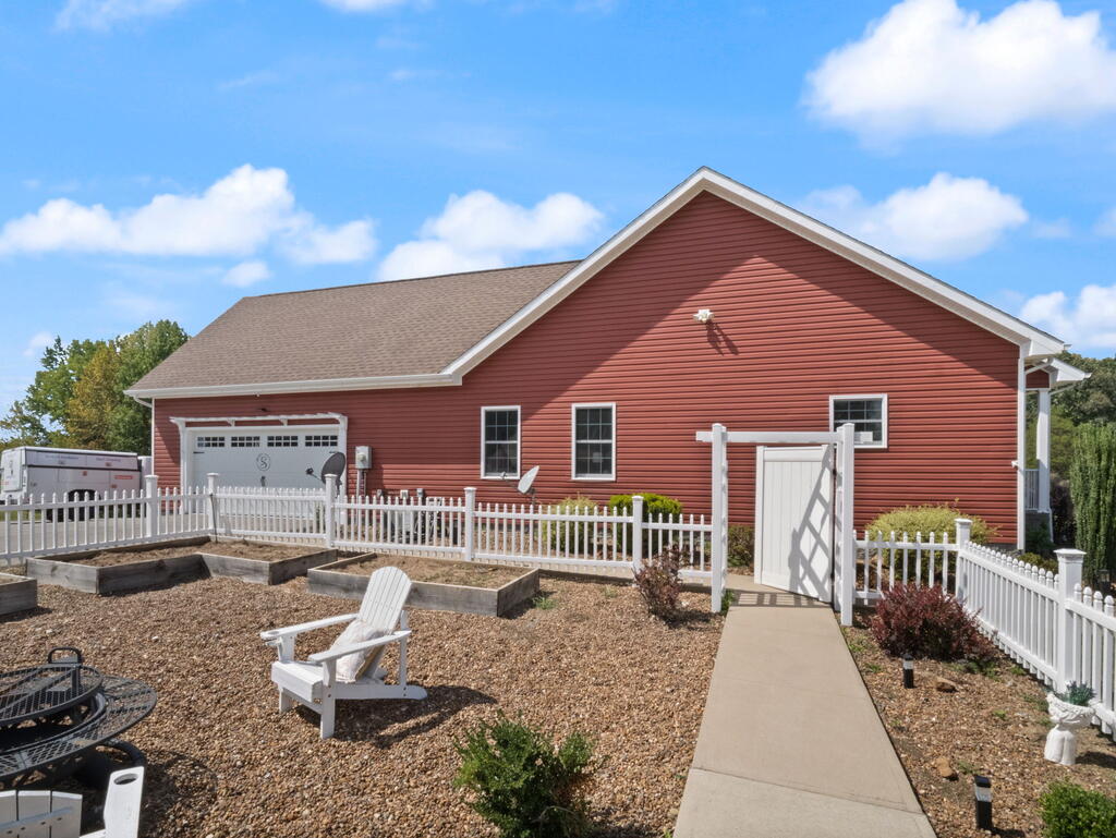 891 Jerry Arnold Road Manitou, KY 42436 - Photo 38 of 90 Gallery Image 38